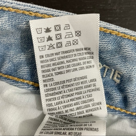 American Eagle Crochet Lace Hem Distressed Denim Shortie Shorts Jean Short - Picture 15 of 15